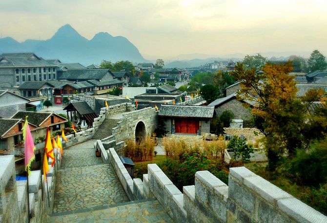 贵州独山大河口景区荔波大小七孔西江千户苗寨黄果树瀑布青岩古镇双动