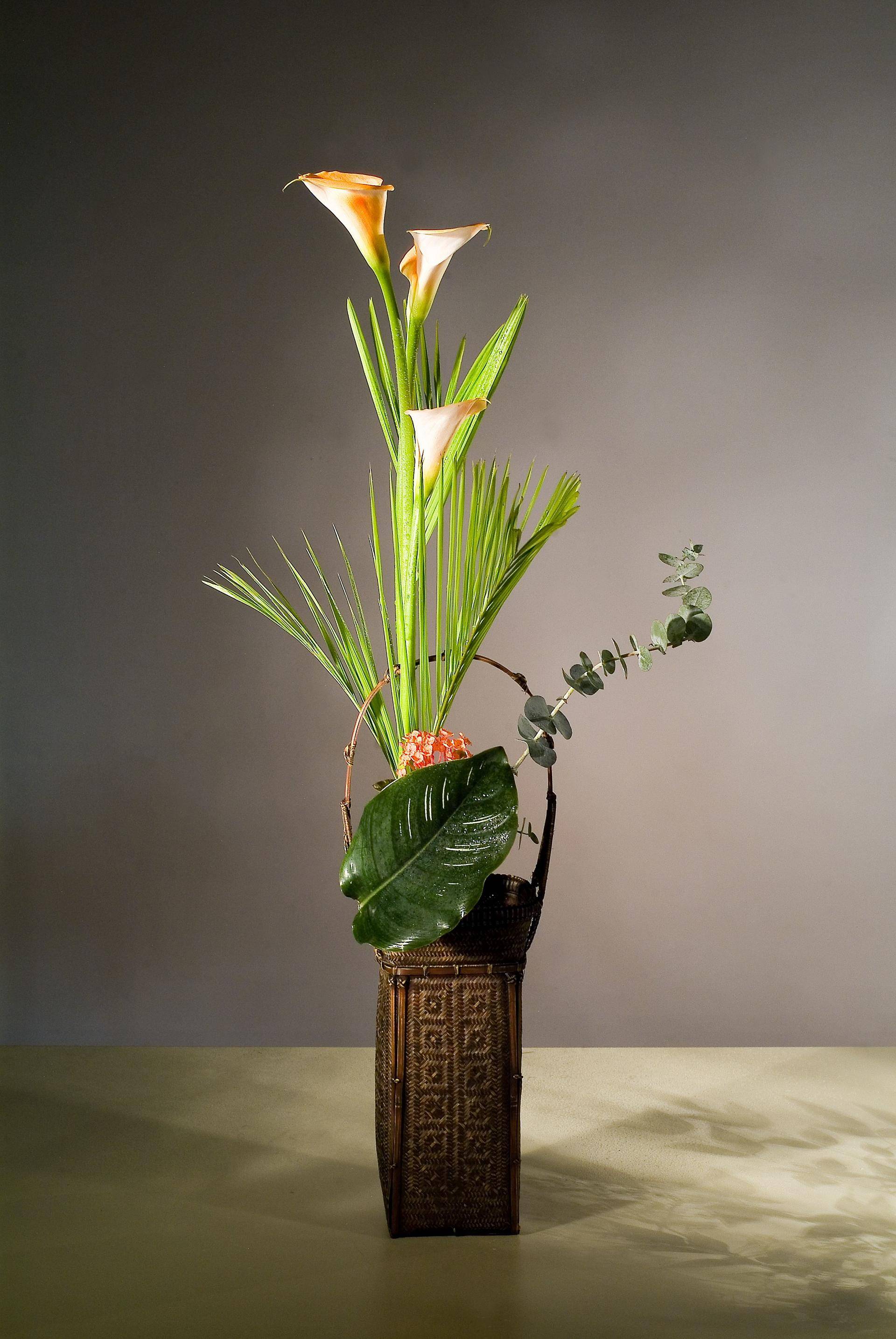 为什么说来世还生种花家从插花艺术看花就是中国人的象征