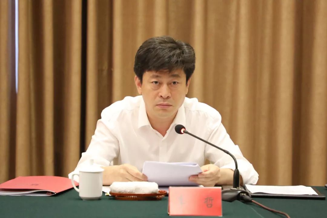 中共运城市委四届六次全体会议举行