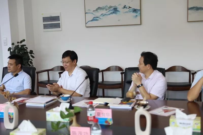 荔湾小学喜迎大师湾豆再显国际象棋特长