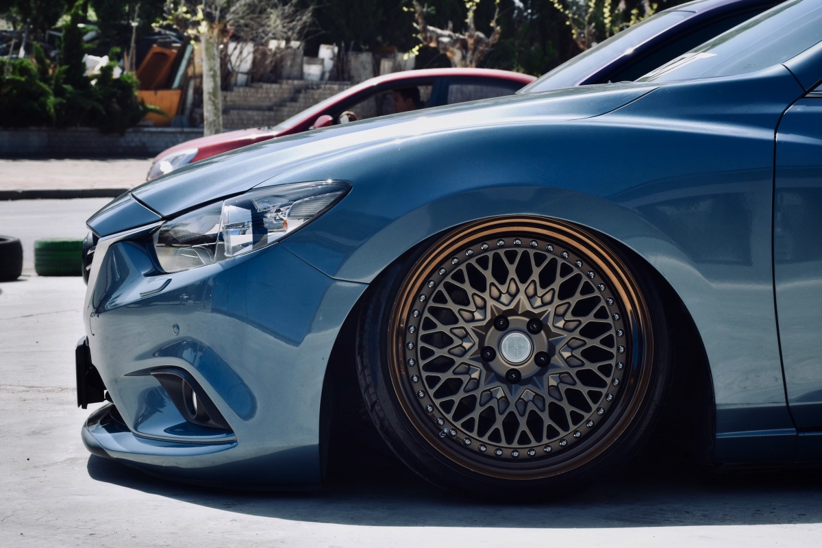 这辆马自达阿特兹改装出高雅的姿态满满的匠人精神