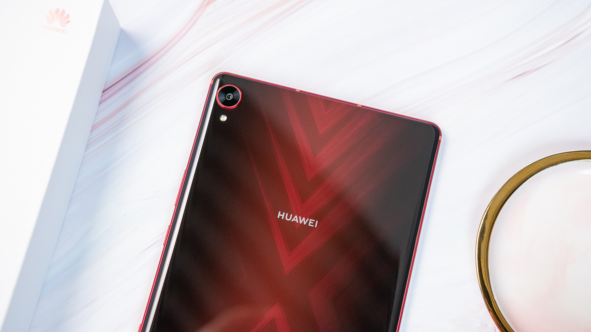 强劲性能液冷散热华为平板m6高能版图赏