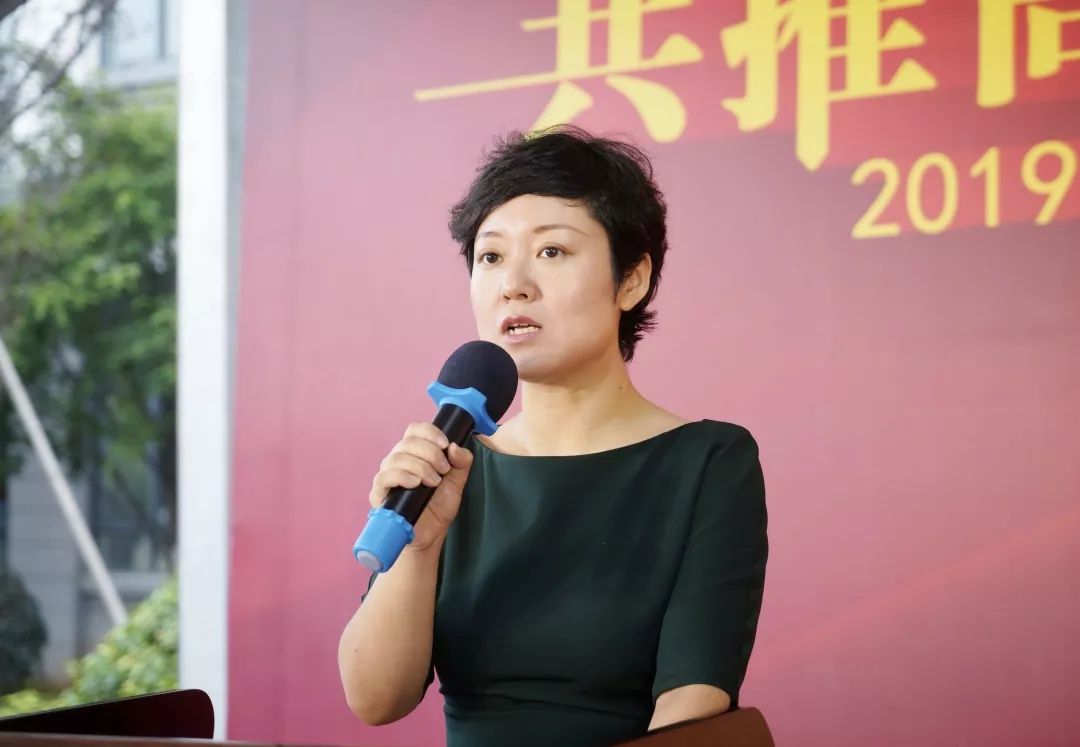 副县长翁嫣,县质量强县办主任,县市场监管局局长陈彬,企业代表吴跃