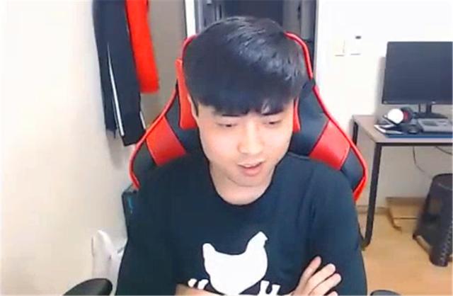 dnf:大硕奶爸毕业,进修炼场奶一阵雨剑影 打桩伤害高出天际