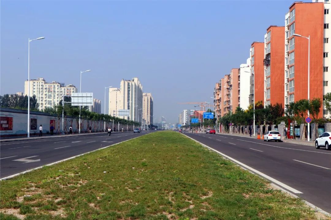 控股獲悉,其所屬恆鋒市政實施的安寧大街(安華大街—京密路)道路工程