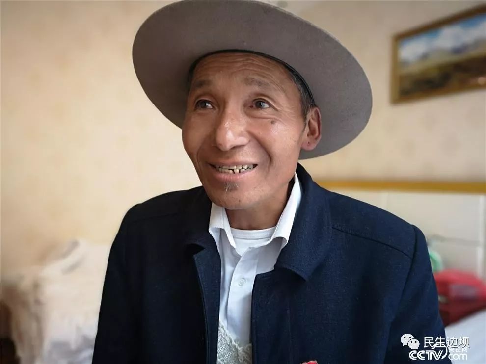 吉隆县宗嘎镇夏村党支部书记贵桑.(何川 摄)