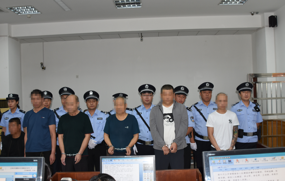 康保法院公开审理一起涉恶势力犯罪案件