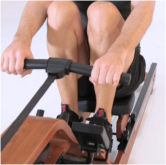 夏日健身的正确打开方式划船机