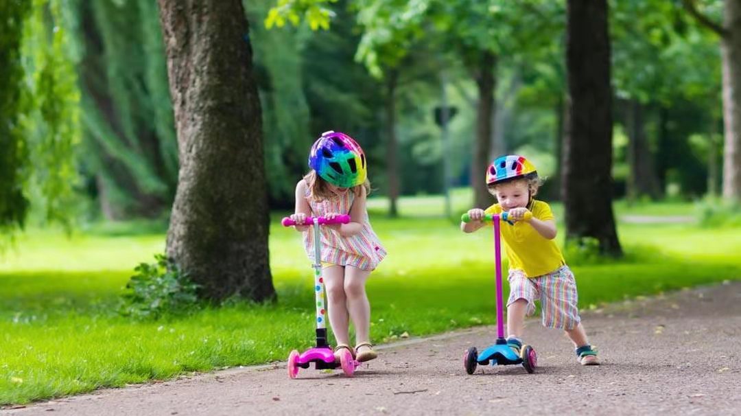 儿童滑板车什么牌子好米高酷骑步基三款滑板车推荐