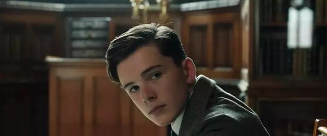 这是对写出魔戒霍比特人的托尔金最逊色的纪念