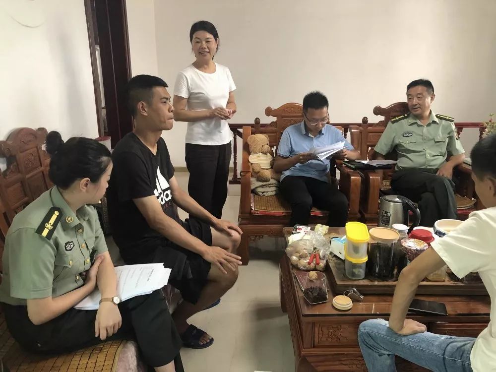 光泽应征青年们征兵家访到你家了吗准备好入伍了吗
