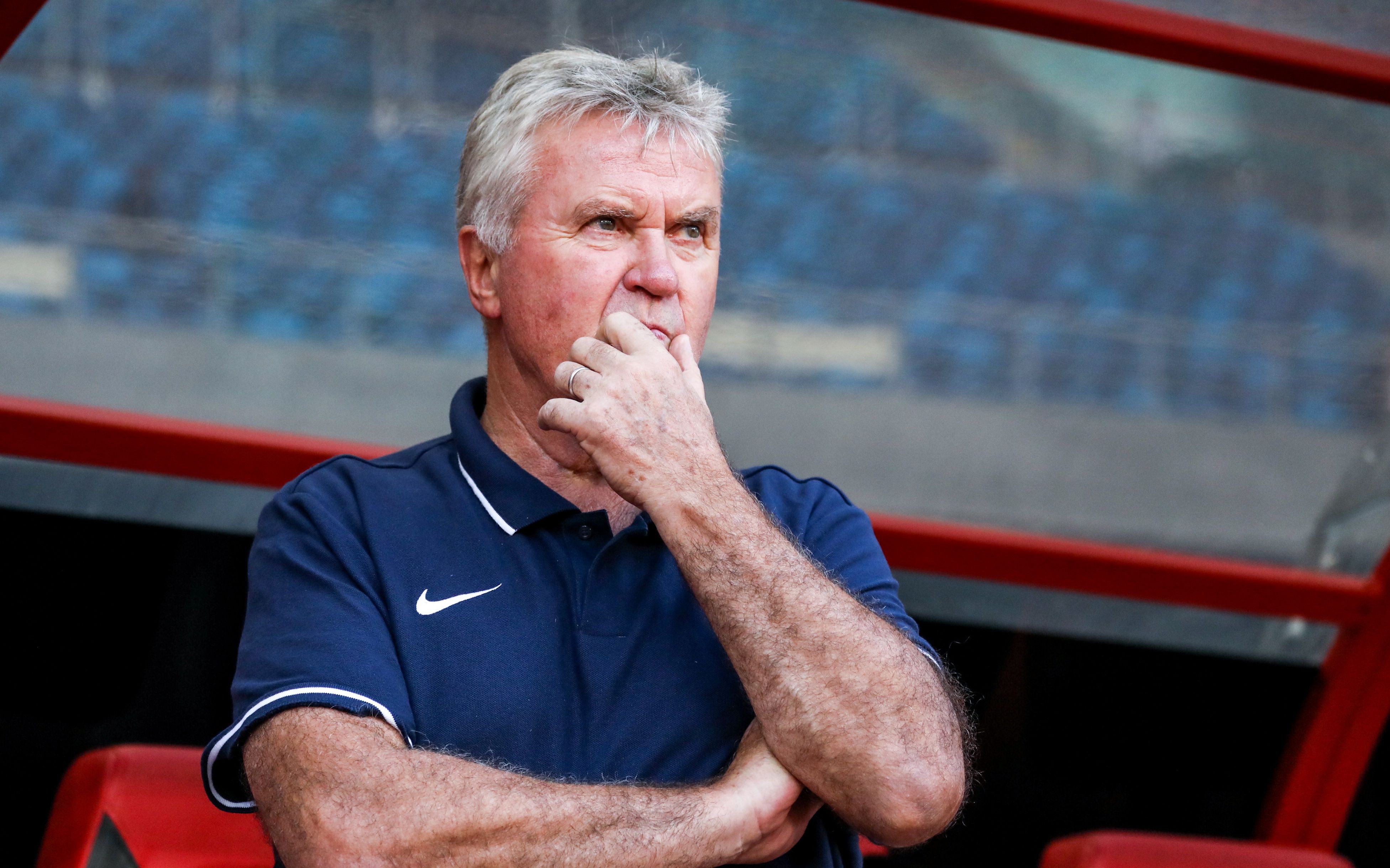 希丁克强调防守要呼应沟通:不喜欢被动的球员