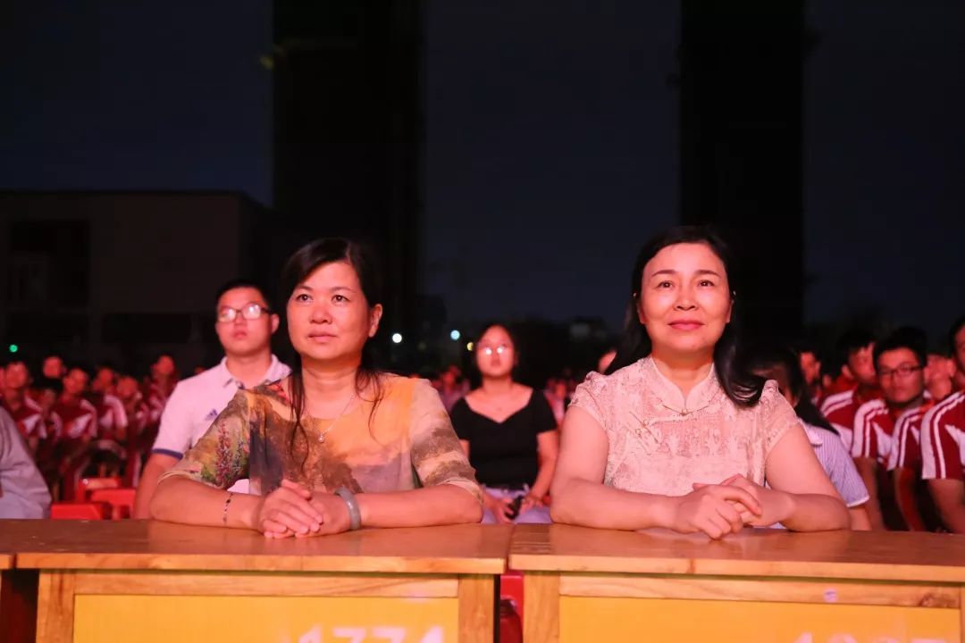 —兴国中学举行"新起点 新征程 新梦想"励志报告会