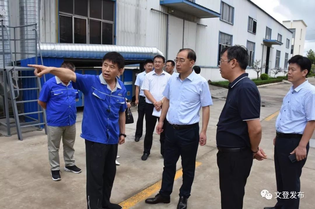 张宏璞在调研科技和人才工作时强调加大工作和财政支持推动科技和人才