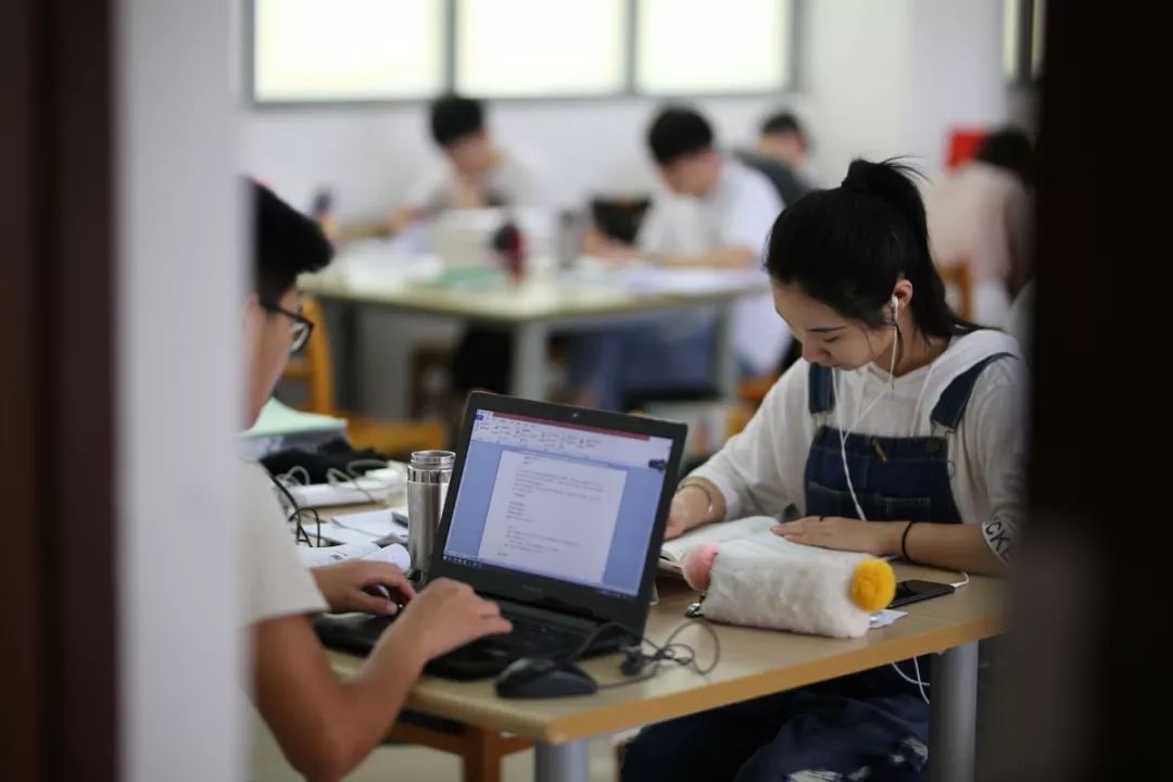 你好,这里是皖江工学院-搜狐大视野-搜狐新闻