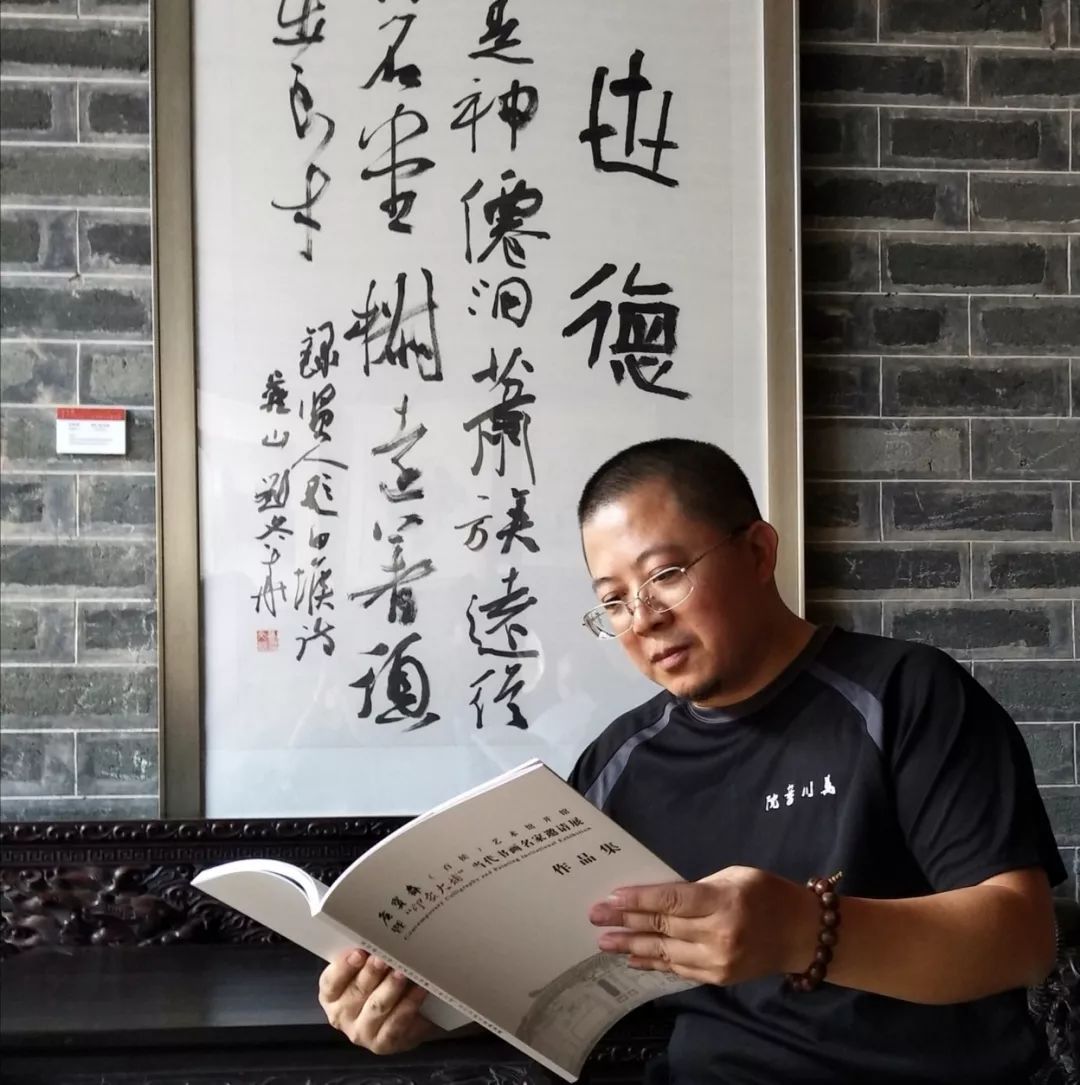 现为广东省书法家协会会员,潮州市书法家协会监事,饶平县萱楠书画协会