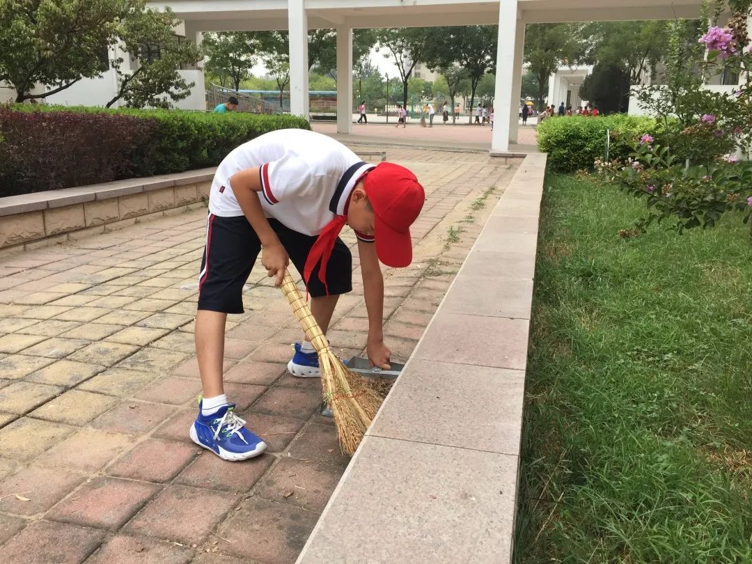 印象61实小实小学生自主管理之劳动最光荣