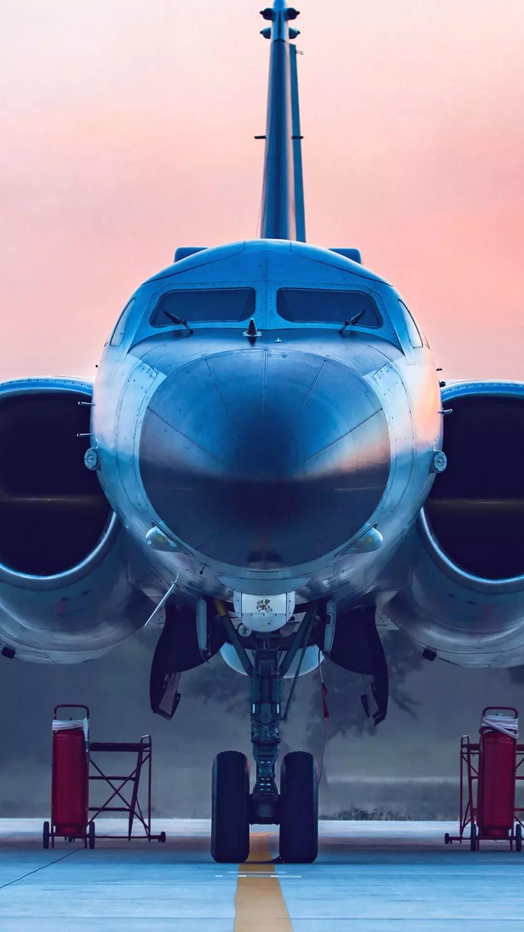 原创不要看不起轰六k用数据来说话妥妥的战略轰炸机