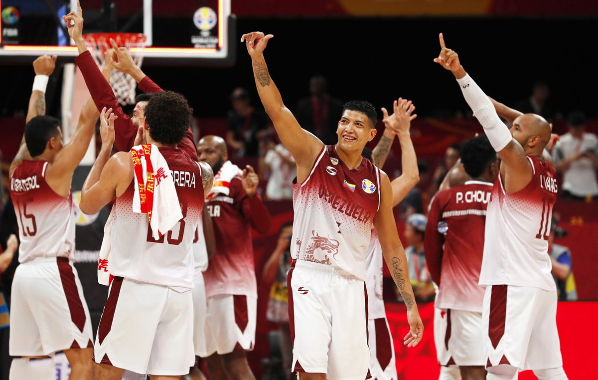 原创委内瑞拉男篮创造历史国内几无报道他们连饭都吃不饱每人每月工资