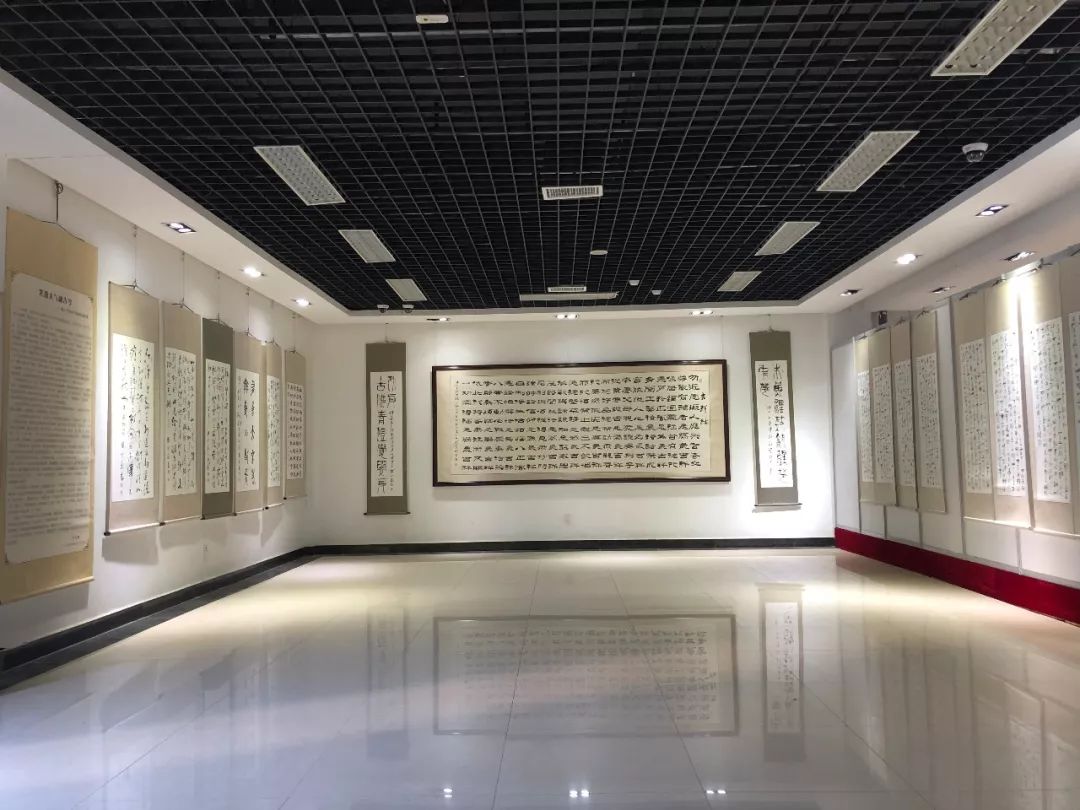 "翰墨云飞 情系桑梓"——中国当代实力派书法家徐云飞书法展明日盛大