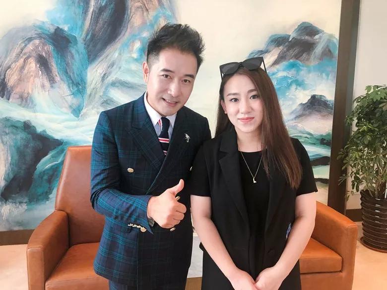 就是让所有人都认识一个正能量代言的主持人天天.