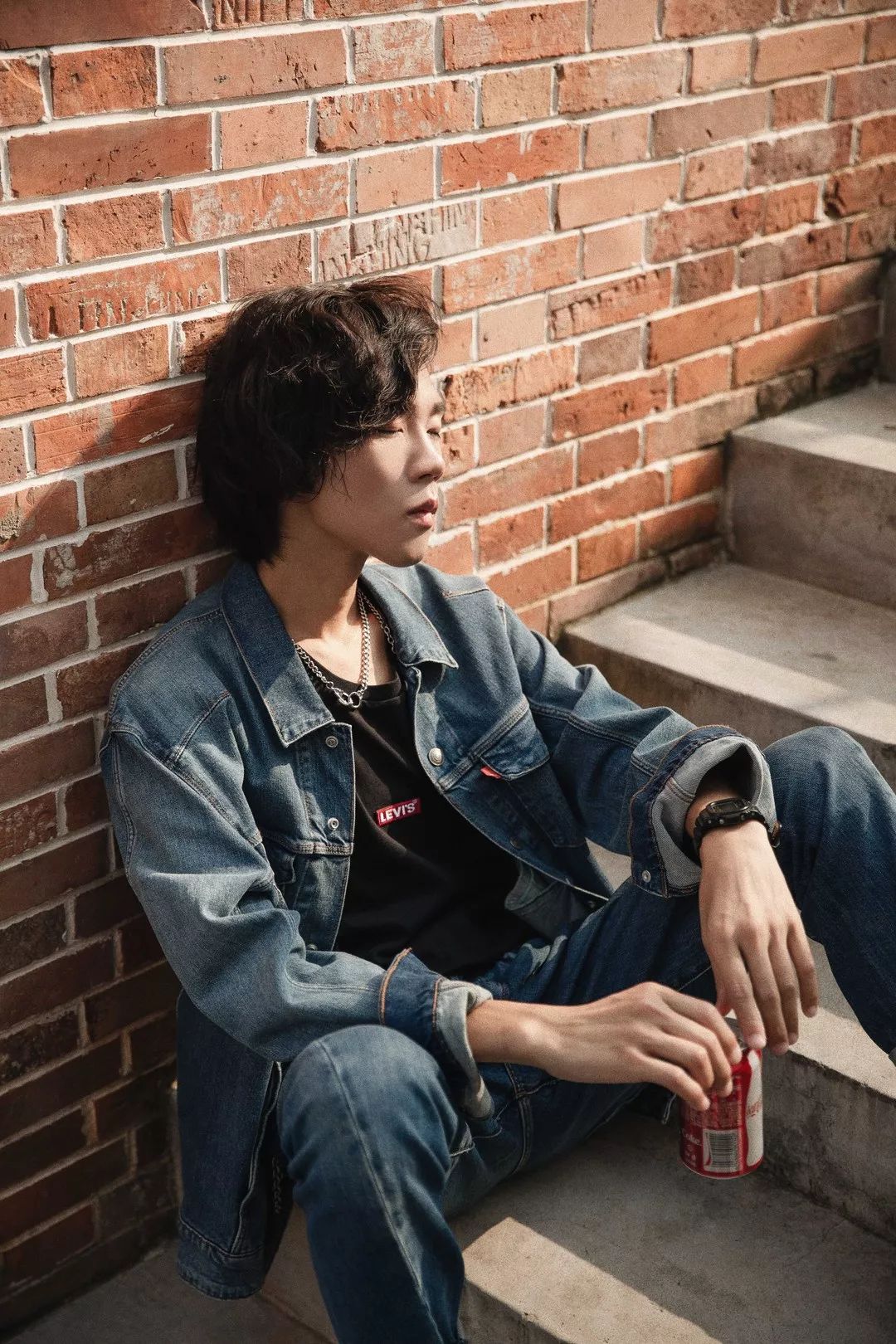 戏味时尚早秋丹宁新风尚照着穿就能凹出最in造型