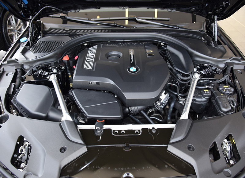 性能虽好但也别误会试驾2019款华诚宝马530li