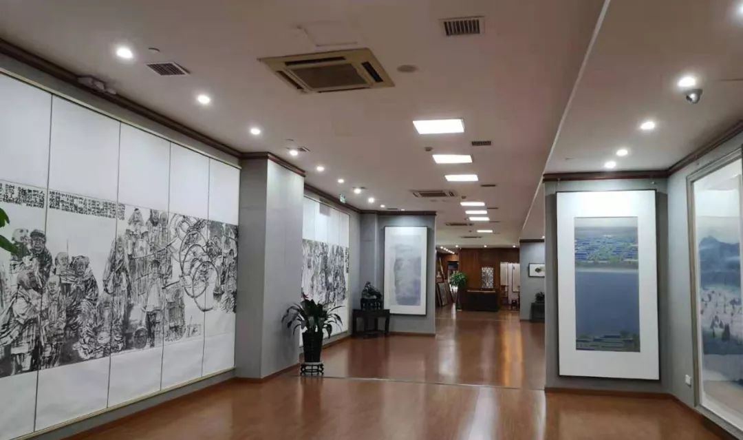 為獻禮中華人民共和國成立70週年,向大眾展示我省畫家的藝術風貌,呈現