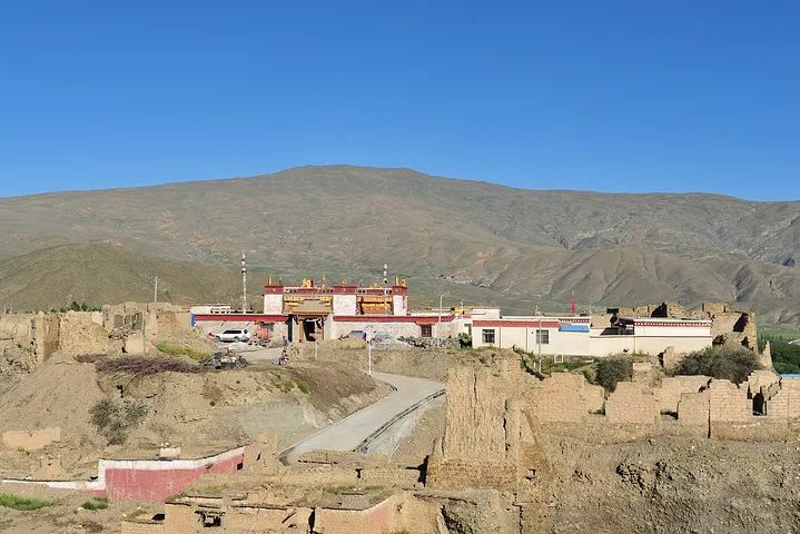 西藏山南最美古城遗址其王朝持续时间竟比古格王朝还长