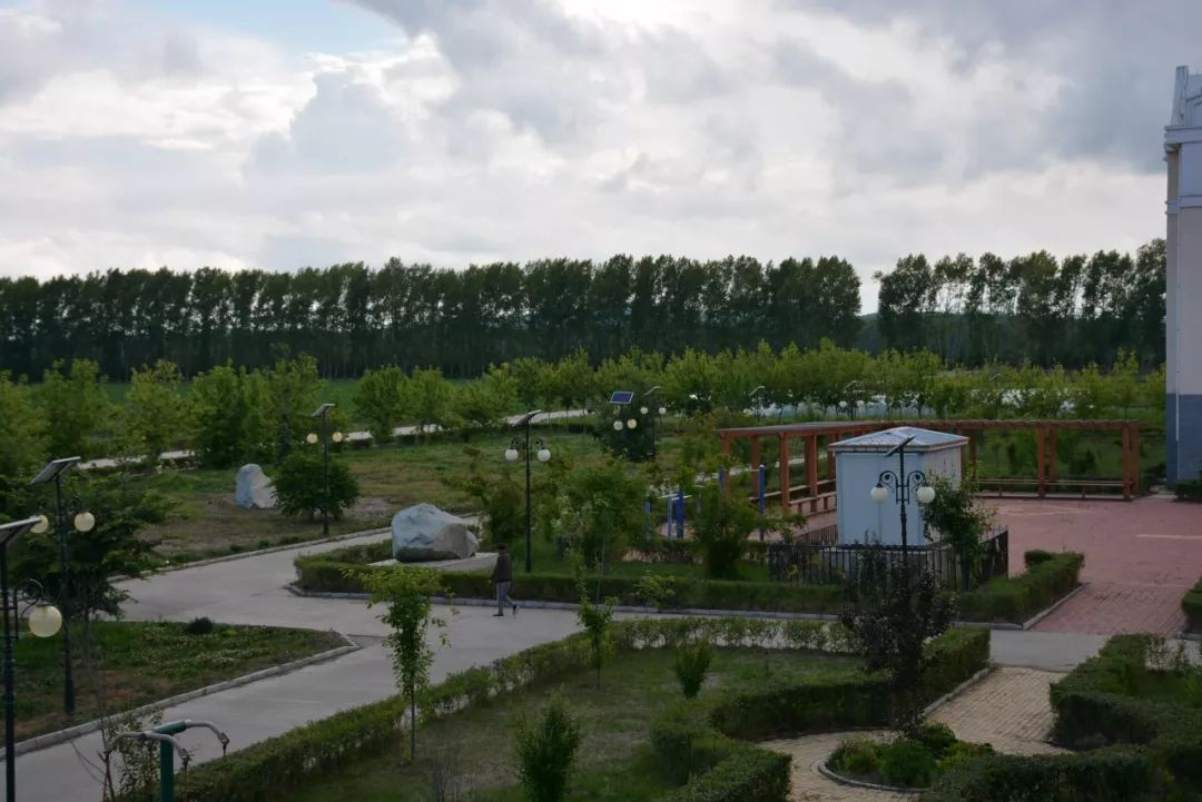 壮丽70年奋斗新时代杨岗镇六人班村沧桑巨变七十载砥砺前行奔小康