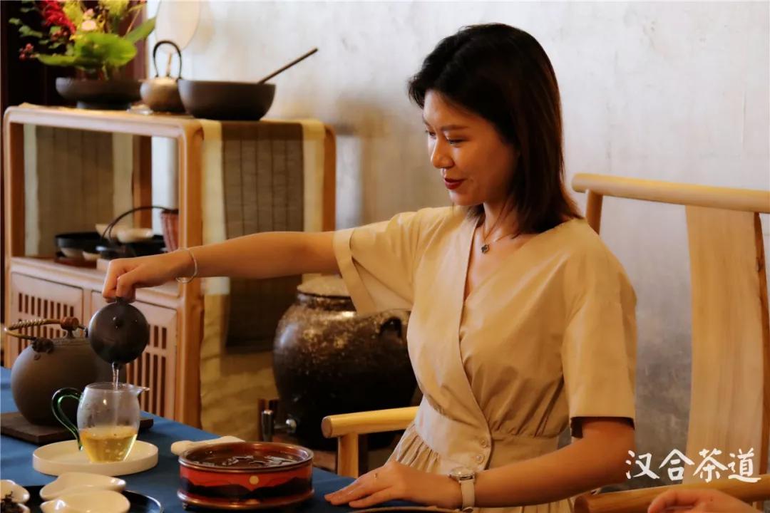 爱喝茶的女人骨子里都会透着美