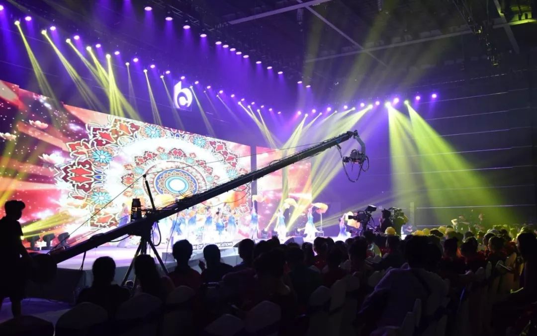 马栏山明和1号演播厅丨湖南公共频道节目录制上演精彩舞林对决