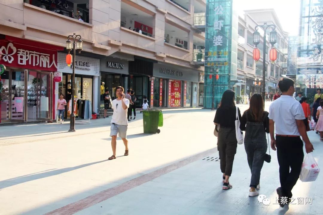 上蔡的繁华在这里李斯步行街里逛一逛