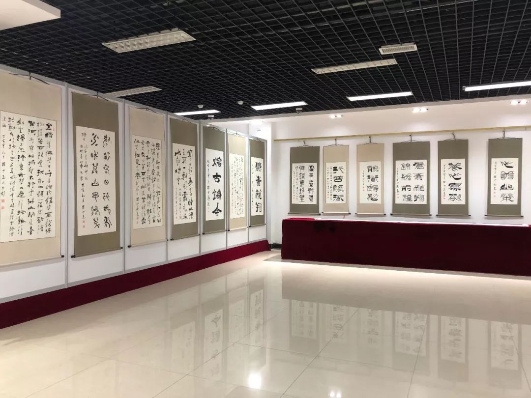 "翰墨云飞 情系桑梓"——中国当代实力派书法家徐云飞书法展明日盛大