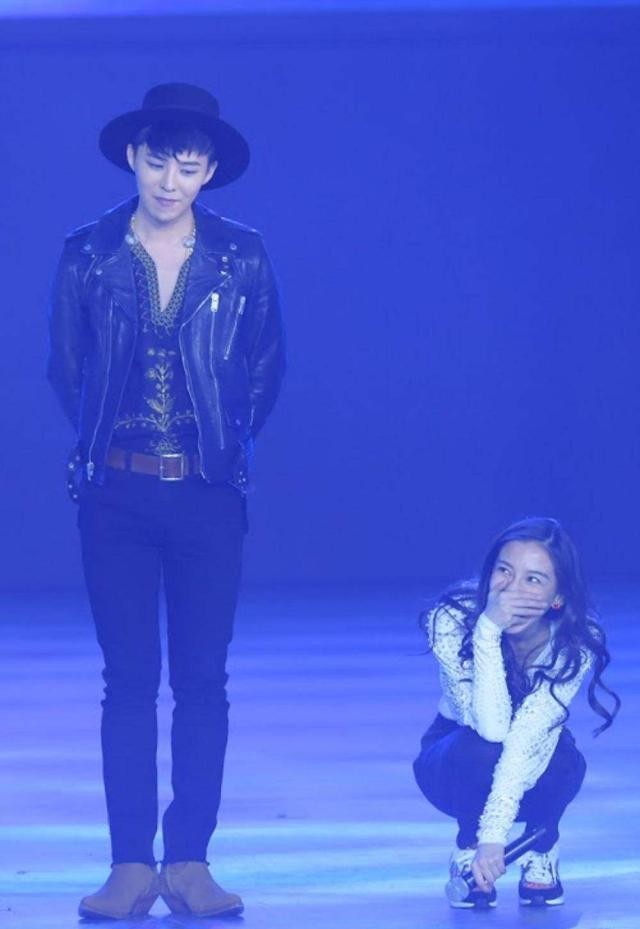 baby晒与贝克汉姆合照继权志龙后再次追星成功