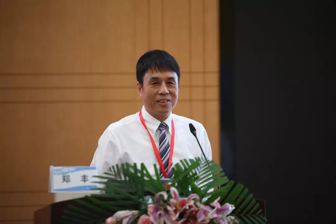 大医二院成功举办第一届大连免疫和代谢性肾脏病专题研讨会_郑丰