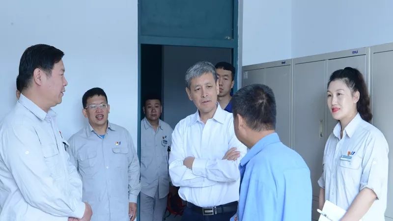 集团公司董事党组副书记任书辉到牡二电厂调研督导