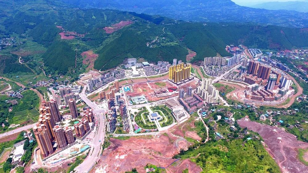 近日,小编从佳翔公司了解到,"府河新城"二期9号楼,10号楼建设正着力