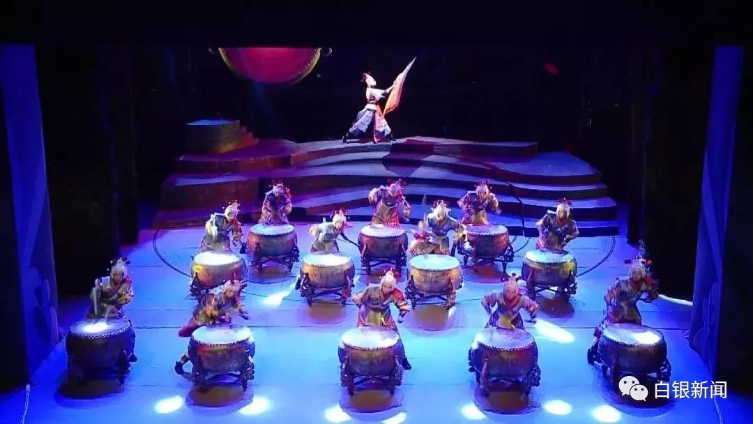 第一篇《千年古韵》 《千年古韵》篇章中,以舞台艺术形式演绎了白银