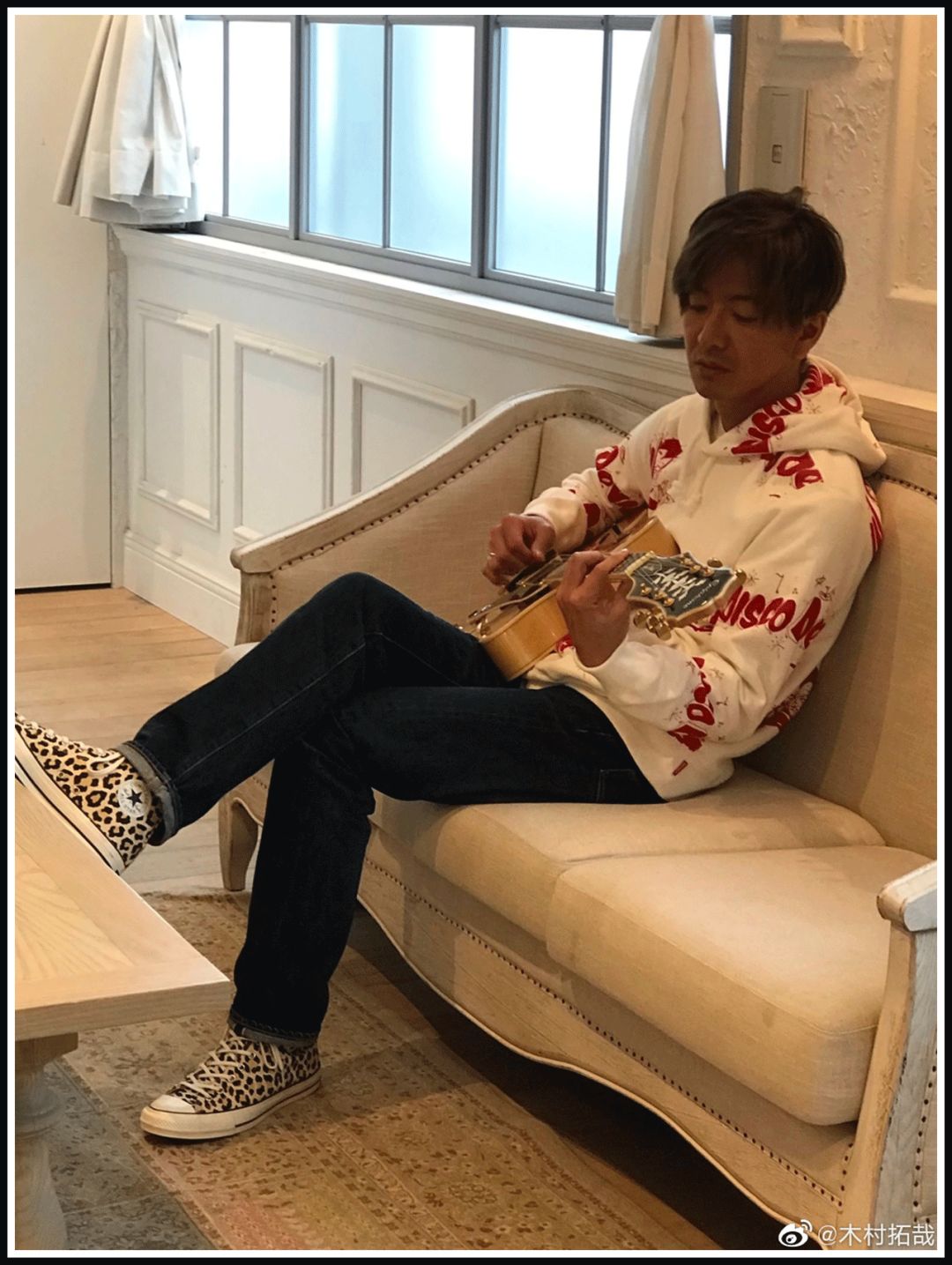 深夜快讯陈都灵剪短发超酷匡威又出新联名星巴克中秋限定抢先看