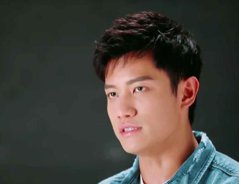 节目中,陈乔恩和约会对象曾伟昌刚刚见面,节目后期便po出了曾伟昌的