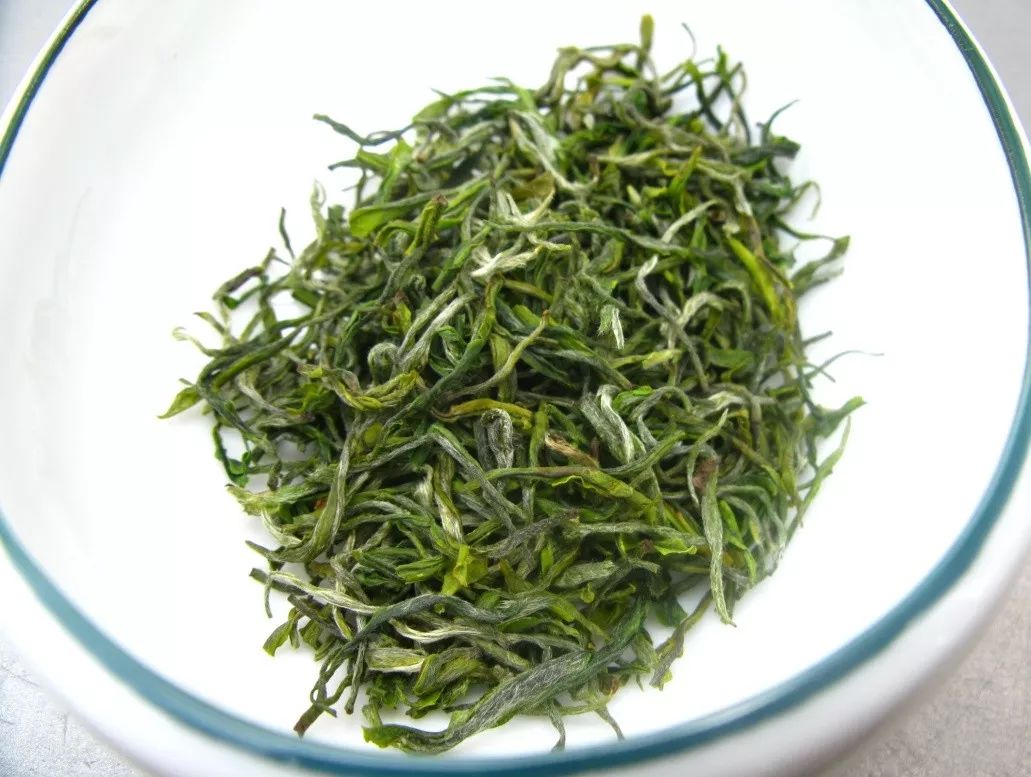 莫干黄芽黄茶~莫干黄芽富含游离氨基酸,茶多酚.