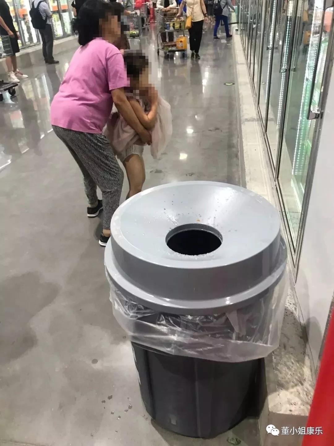 图片来源:董小姐康乐(id:justmissdong)蛋糕吃了几口又重新塞回了