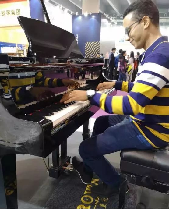 子昊钢琴走进泰国推动钢琴文化 践行全球十大钢琴制造商责任感