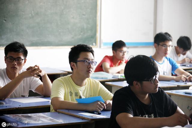 普通高中如何逆襲985、211?重點(diǎn)高中老師給你的分析(圖2) 普通高中如何逆襲985、211?重點(diǎn)高中老師給你的分析(圖2)