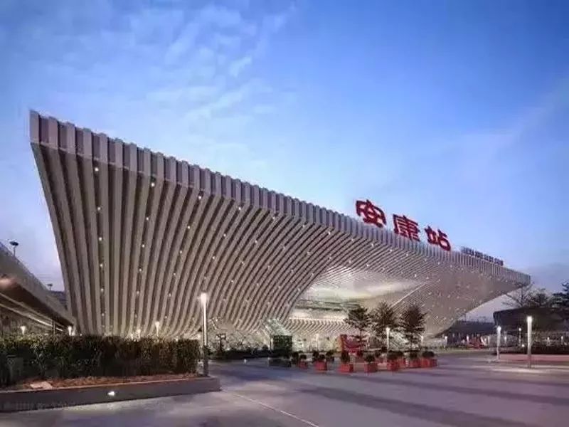 高铁万州至城口段全线在重庆市境内而安康至城口段也在加快推进预计今