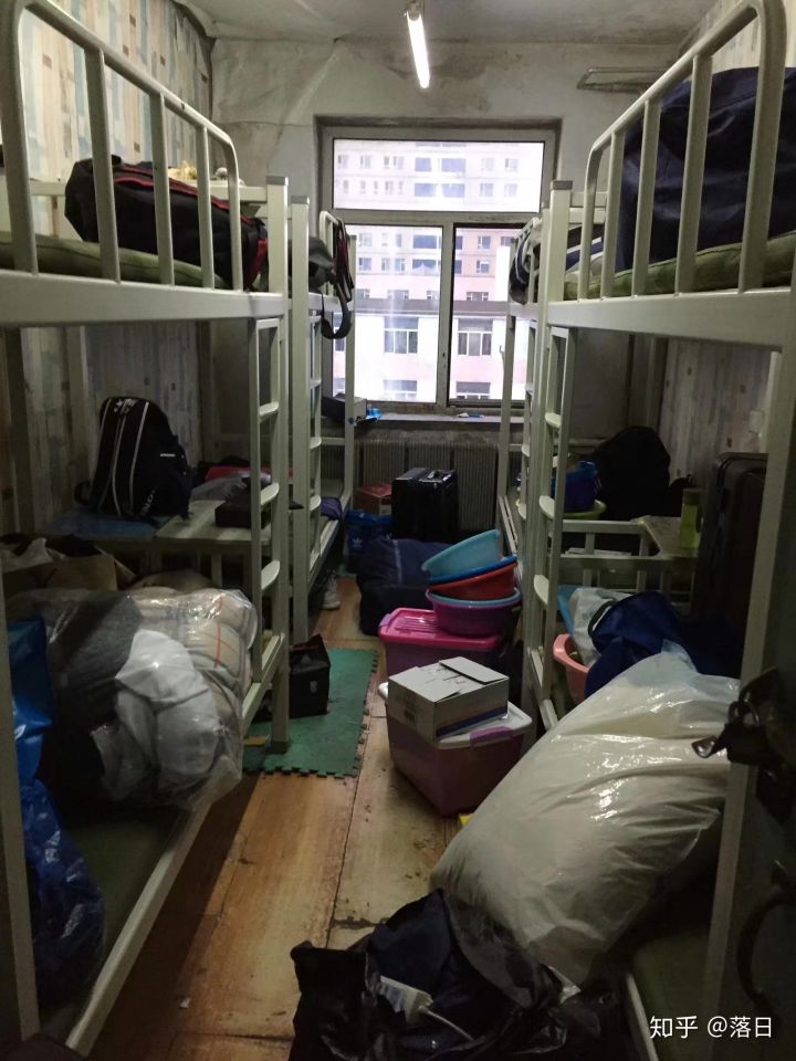 当代大学鬼屋宿舍图鉴没有最烂只有更破