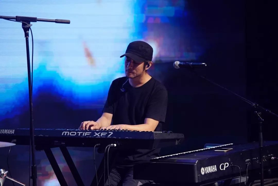 声音碎片一席演讲发布大门口的陌生人