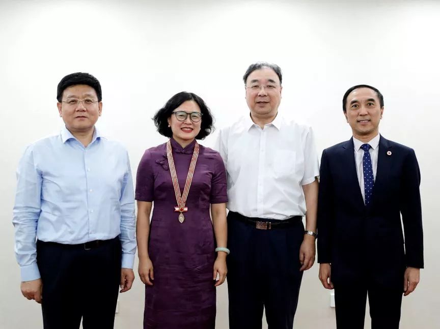 马晓伟主任在京接见第47届南丁格尔奖章获得者
