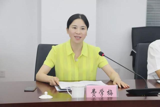 高新区党委书记,管委会主任费学梅汇报高新区工作情况今年以来,高新区